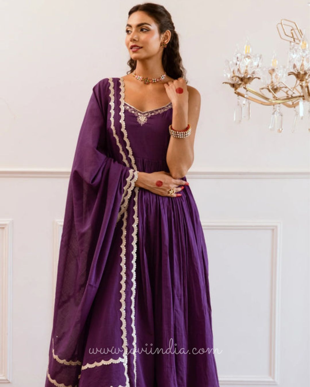 Premium Traditional Indian Dresses for Women Online at JOVI India